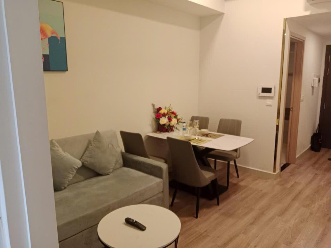 Double E Saigon Apartment In Rivergate Building Хошимін Екстер'єр фото
